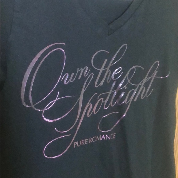 Pure romance tee - Picture 2 of 4